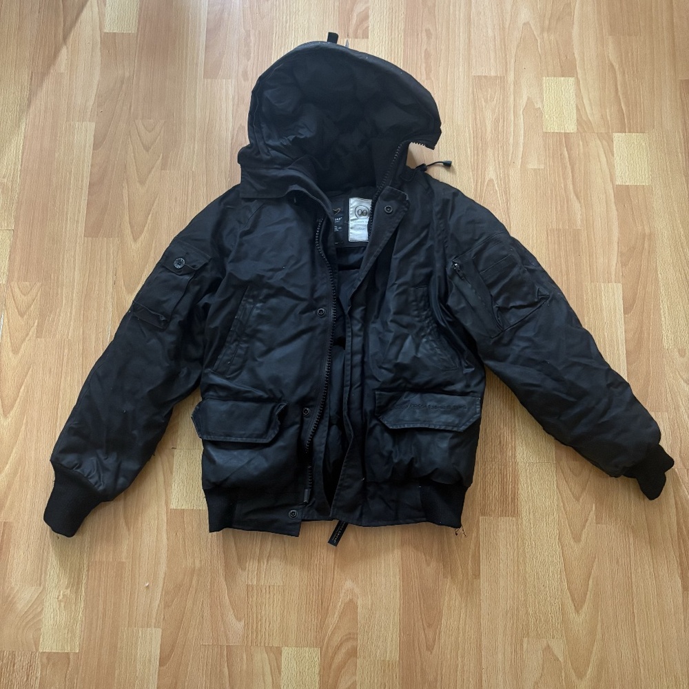 Canada Goose Chilliwack Hooded Down Jacket puffer jacket